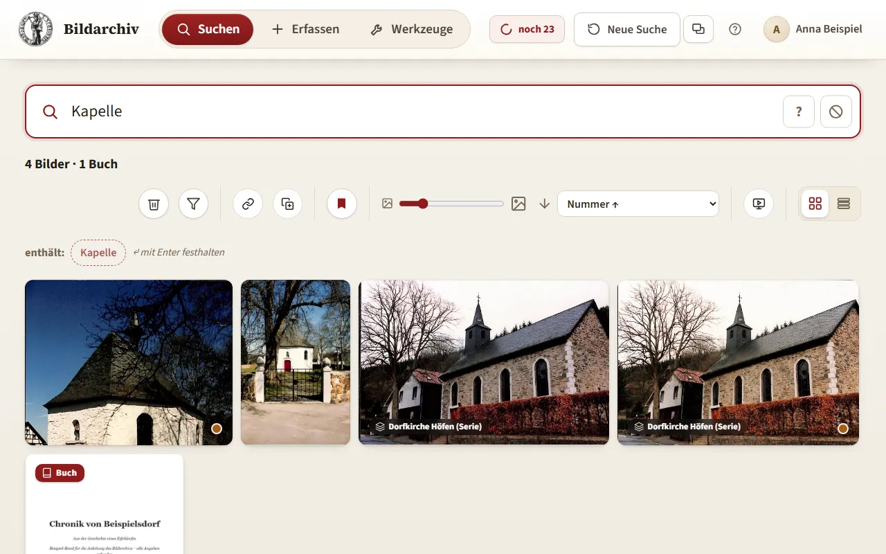 Suche im Bildarchiv-Programm mit Fotos von Kapellen als Treffern